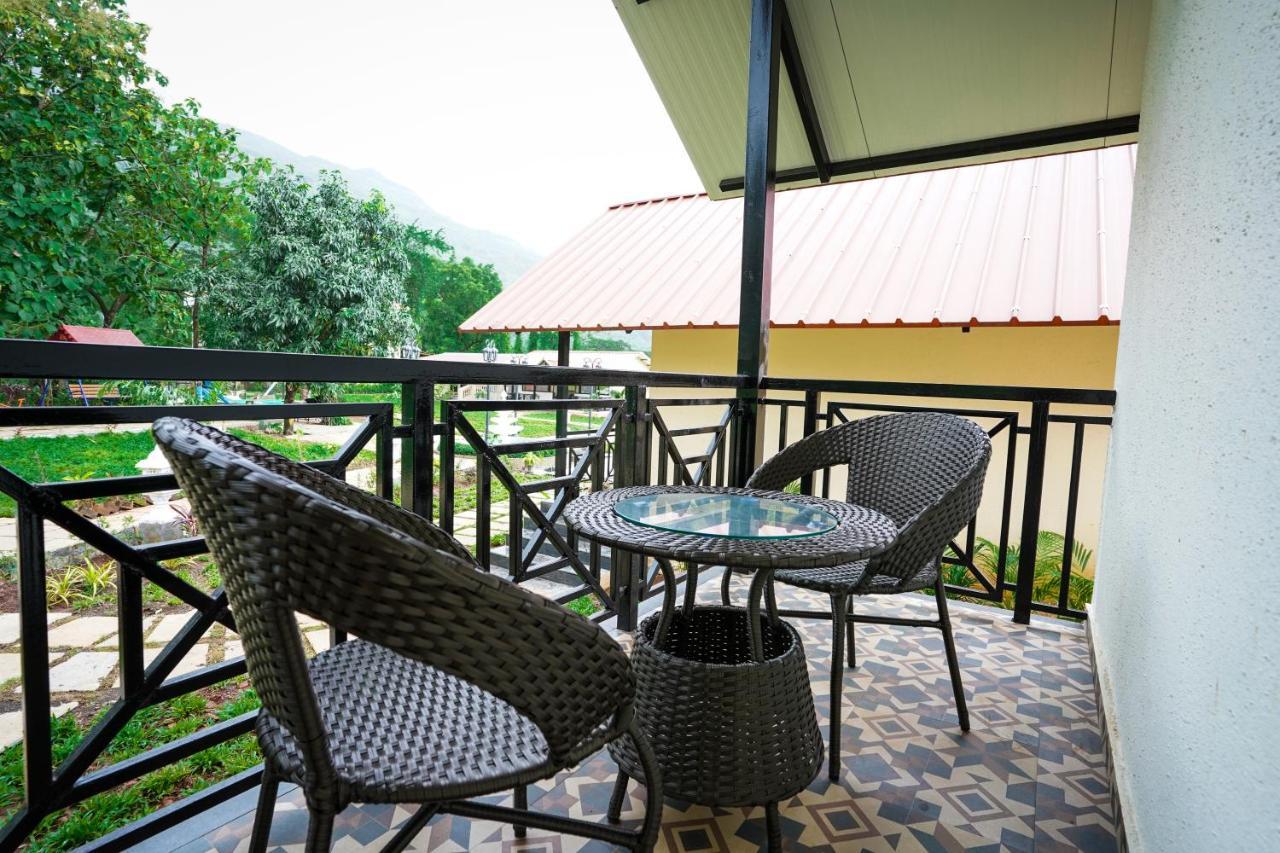Ninad Homestays Karjat Bagian luar foto