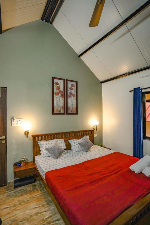 Ninad Homestays Karjat Bagian luar foto